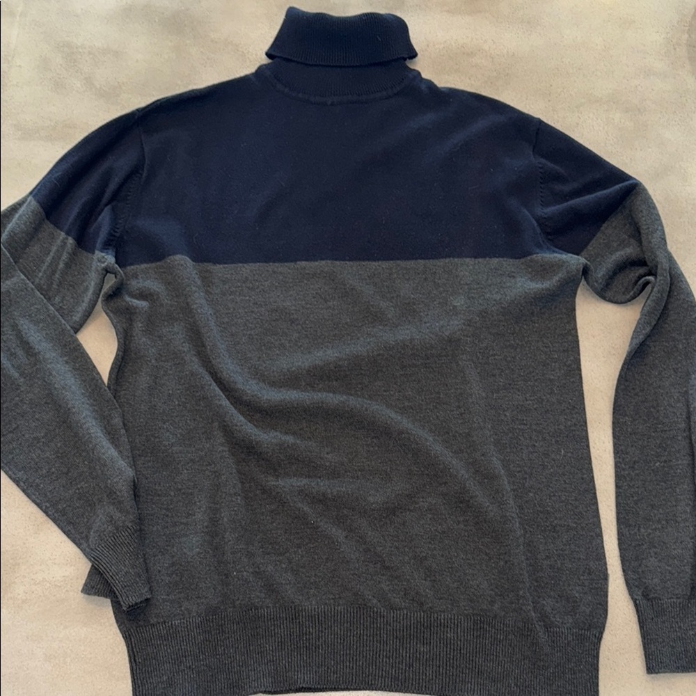 😎 FCUK Blue and Gray Turtleneck Sweater with Color-Block Design